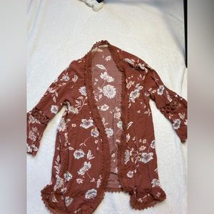 Maurices XS pull over floral print with bell sleeves new condition